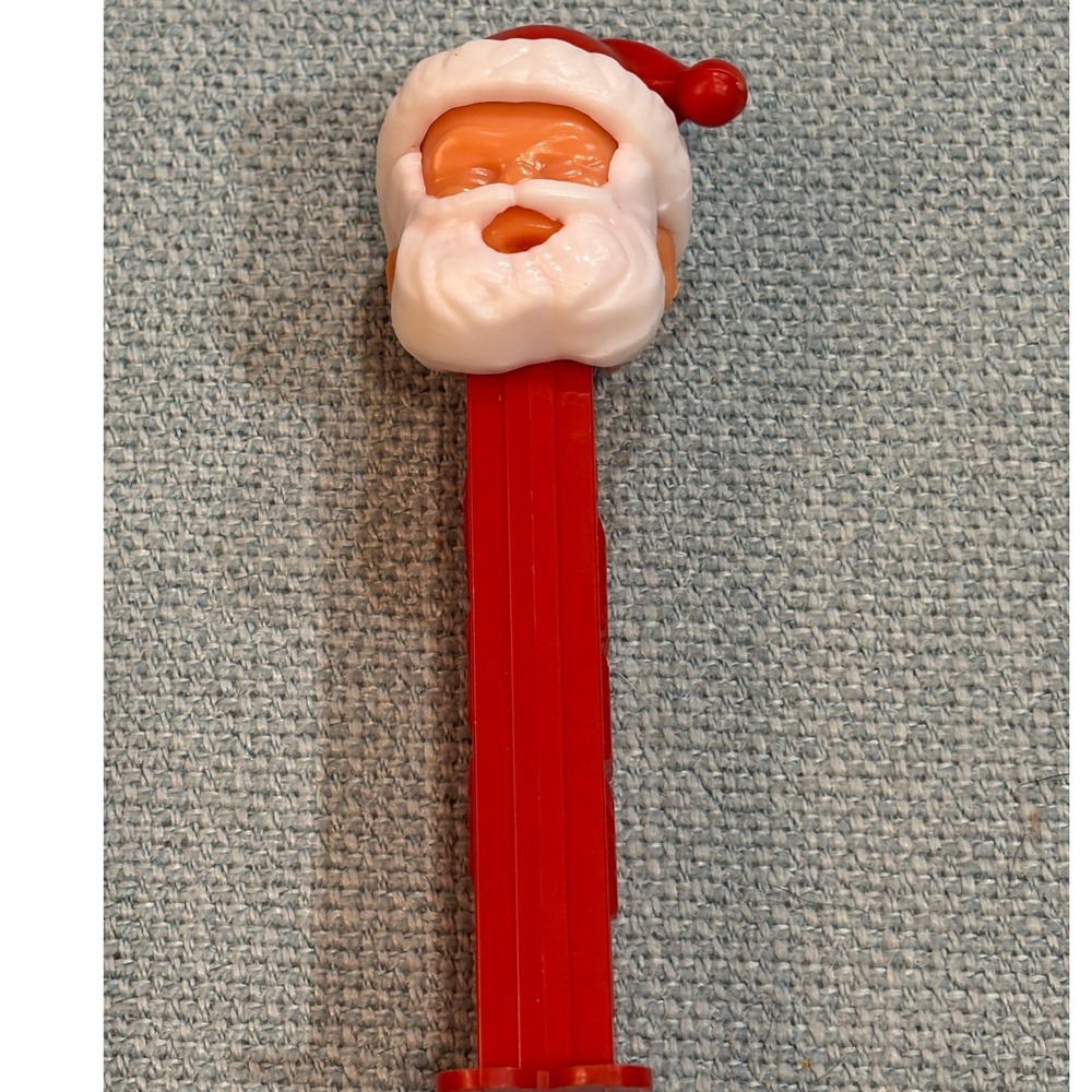 Vintage PEZ Santa Claus Dispenser Red Stem Made in Yugoslavia US Patent 4966305